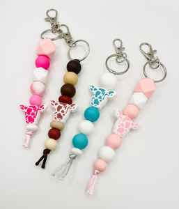 Porte-clés fait main avec perles en bois et anneau en acier inoxydable | Porte-clés coloré en perles de bois et acier inoxydable | VRNQ - Product Image 5