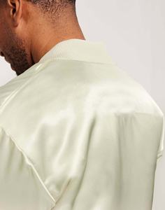 Veste universitaire en satin décontractée pour homme, hiver, 100% polyester, avec décoration boutonnée, veste de baseball universitaire pour homme - Product Image 5