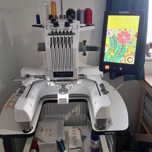Máquina de Bordar Original Brother Entrepreneur Pro X PR1050X y Kits de Aros para Gorras - Product Image 1