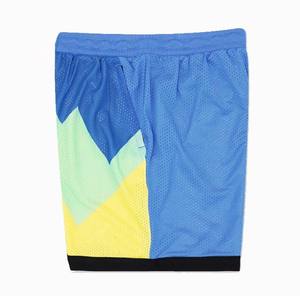Pantalones Cortos de Baloncesto de Malla con Bloques de Color en Zigzag Personalizados, Azul, Verde, Amarillo, Negro, Ribete, Ropa Deportiva Transpirable para Hombre, Gimnasio o Casual - Product Image 5
