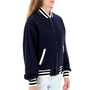 Veste varsity légère pour femme avec manches bicolores, détails brodés rétro et coupe parfaite pour la mode urbaine et universitaire - Product Image 3