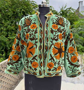 Belle veste en velours pour femme avec broderie florale Work Girl's Suzani Jacket for Party Wear - Product Image 1