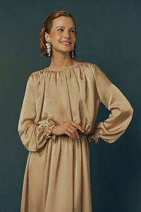 Vestido de satén dorado Haze de alta calidad para mujer, elegante estilo informal, servicios ODM hechos en Vietnam - Product Image 2