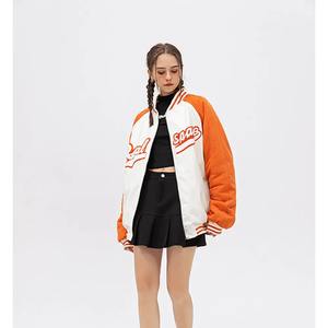 เสื้อแจ็กเก็ตเบสบอลแขนยาวปิดด้านหน้าแบบถักลายคอเสื้อออกแบบโลโก้ได้ตามต้องการ - Product Image 3