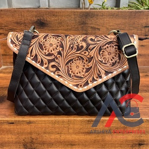 กระเป๋าทรงซองจดหมายแบบคาดตัวหนังวัวสำหรับผู้หญิงกระเป๋าสะพายไหล่ดีไซน์ลายควิลท์แฟชั่นทำมือ - Product Image 1