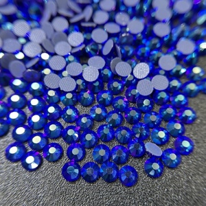 China Factory Siam <span class=keywords><strong>AB</strong></span> Crystal Hotfix Rhinestones SS20/5mm Flatback Rhinestones para ropa zapatos artesanías - Product Image 4