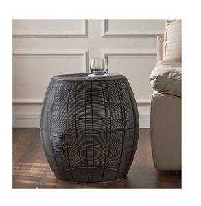 Nueva mesa de muebles de diseño de tendencia con mesa de alambre forjado a menor costo Mesa auxiliar de metal de diseño único para sala de estar - Product Image 2