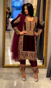Dernier Designer Heavy Viscos Velvet Broderie Séquence Travail Salwar Suit By Fab Zone - Product Image 5