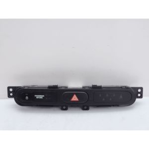 PULSANTIERA CENTRAL KIA Carens Série 95960 A4000 (13>18) - Product Image 1