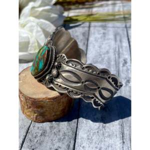 Bracelet manchette tendance Freddie Maloney en turquoise Royston et argent sterling, fait main Navajo - Product Image 4