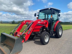 Tractor Compacto 4x4 MF 1747 de 47 HP |   Motor Diésel |   Agricultura y Paisajismo - Product Image 2