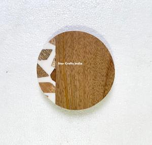 Sous-verres ménagers tapis en résine de bois tampons ronds maison hôtel résine époxy ronde naturelle acacia accessoires de cuisine en bois - Product Image 2