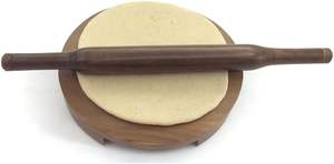 Tabla de Madera Artesanal para Amasar y Hacer Roti/Phulka/Chapati, Diseño Personalizado Ecológico - Product Image 3