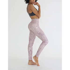 Mallas deportivas con estilo a la moda para mujer, mallas de poliéster hechas con diseño de sublimación - Product Image 3