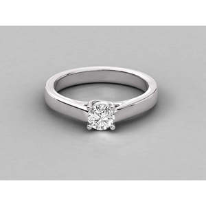Bague solitaire en or 10 carats avec diamant brillant - Product Image 6