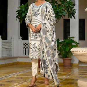 Elegante Conjunto Étnico Moderno Premium Listo para Usar para Mujer, Kurti Hecho a Mano con Pantalón y Dupatta de Diseño, Viscosa que Absorbe la Humedad - Product Image 1