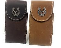 Étui portefeuille de téléphone en cuir de peau de vache véritable fait à la main avec sangle magnétique Stron étui en relief floral personnalisé