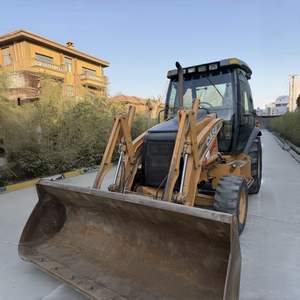 Chargeuse-pelleteuse FPT 580 de haute qualité, moteur FPT, capacité nominale de 45 tonnes, modèle 2023, excellent état de fonctionnement, vente en stock à prix réduit - Product Image 1