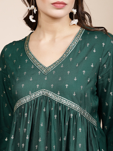 Kurtis ethniques pour femmes de qualité supérieure, prêts à porter, en tissu rayonne uni, col en V, manches trois quarts, silhouette plissée, été - Product Image 5