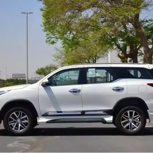 Fortuner VXR 2024, Plataforma, Motor Diésel 2.4L, 5 Asientos, Automático, Volante a la Izquierda, Asientos de Cuero, Faros de Xenón, Pantalla Táctil - Product Image 1