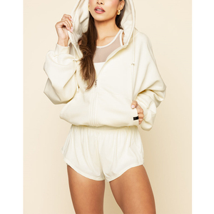 เสื้อครอปฮู้ดดี้ผู้หญิง สไตล์ลำลอง ซิปหน้า ผ้าฟลีซ ผ้าฝ้าย ทรงโอเวอร์ไซส์ ไหล่ตก สีไอวอรี่ เสื้อครอปฮู้ดดี้ซิปผู้หญิง รุ่น Cloud - Product Image 2