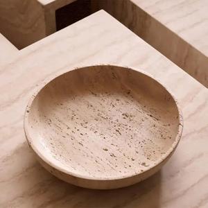 Cuenco decorativo de travertino con diseño de doble borde que ofrece textura natural, estilo moderno y calidad artesanal duradera. - Product Image 6