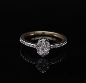 แหวนเพชรธรรมชาติสีขาว14K ที่สวยงามพร้อมห่วงตรงกลางทรงรีและสายประดับเพชรเพื่อความสวยงามและมีเสน่ห์เหนือกาลเวลา - Product Image 5