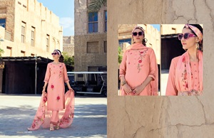 Broderie de fleurs appliques et travail manuel sur soie Milan avec doublure en coton et bas en dentelle avec Dupatta - Product Image 5