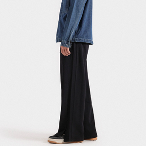 Pantalones Jogger Logotipo personalizado Poliéster Peso pesado Cierre de cordón Cintura elástica Ropa deportiva suelta Fitness Streetwear Pantalones para hombre - Product Image 3