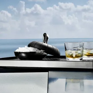 Seau à glace décoratif de Noël pour la scène Grande capacité Fait à la main Moderne Respectueux de l'environnement Service de groupe Fait Zahid - Product Image 3