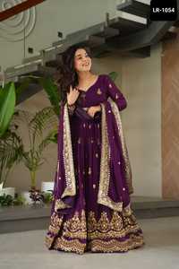 Vêtements ethniques indiens Faux Blooming avec Rich Zari et Paillettes Brodé Travail Anarkali Robe avec Belle Dupatta pour les Femmes - Product Image 2