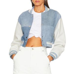 OEM Denim azul claro marfil frente Cierre de botón a presión mangas laterales de cuero mujeres Crop Top Varsity College chaqueta deportiva - Product Image 5