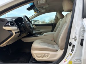Toyota Camry LE 2018 d'occasion propre - Product Image 4