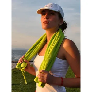 Toalla Deportiva Premium de 70x140 cm, Accesorio para Equipamiento Deportivo, para Merchandising Deportivo - Product Image 5