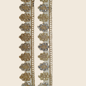Bordure de dentelle brodée de qualité supérieure Tissu de dentelle en organza brodé de 9 mètres pour robe Lehenga Saree et mode nuptiale - Product Image 1