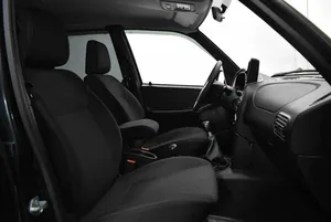 Niva Travel I 2023 (VAZ) - Faible kilométrage, moteur silencieux, transmission automatique, toit ouvrant panoramique, phares LED - Product Image 2