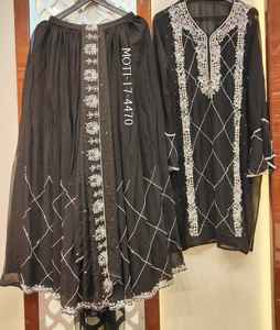 Salwar Kameez en organza de soie non cousu de créateur moderne brodé à la main de style indien pakistanais longue longueur pour mariages et fêtes - Product Image 1