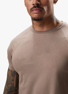 T-shirt taupe foncé personnalisé pour hommes T-shirt d'entraînement pour hommes coupe régulière respirant Fabriqué au Pakistan Vente en gros - Product Image 4