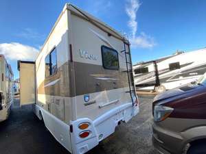 Winnebago V-i-e-w 24V usado del 2016, listo para vender - Product Image 3