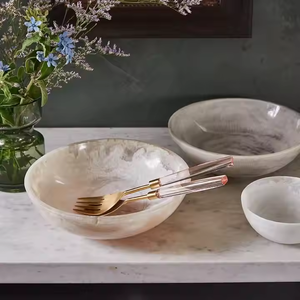 Bol en résine hautement poli Handcrfatef de qualité supérieure pour bol et ustensiles de cuisine de haute qualité et utilisation de l'artisanat en croissant de service - Product Image 1