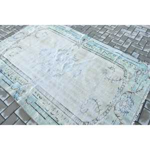 Tapis turc 5,2 x 7,5 pieds, tapis vintage, tapis en laine blanc et bleu à pois - Product Image 4