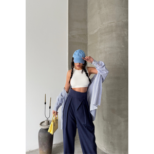 Pantalones de Diseñador para Mujer en Azul Marino - Product Image 3