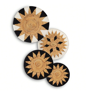 Grande et petite collection de plaques murales en herbe moonj au design géométrique à rayures, disponibles au prix de gros. - Product Image 4