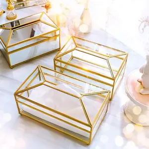 독점적 인 가장 아름다운 새로 제품 매력적인 디자인 금도금 투명 보관 냅킨 홀더 결혼식 및 방문 크래드 홀더