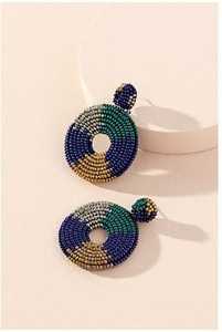 Boucles d'oreilles brodées OMG OMG perlées de qualité supérieure faites à la main avec déclaration de graine de haute qualité Design de bijoux à la mode par Hiba Enterprises - Product Image 3