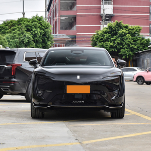 SUV compact automatique d'occasion 2024, habitacle spacieux, qualité de conduite confortable, faible kilométrage, options fournies en provenance du Japon - Product Image 5