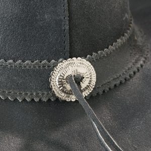 Sombrero de vaquero de cuero clásico Premium para hombre, sombrero de cuero de diseño occidental hecho a mano, tira de cuero con accesorios de latón - Product Image 4
