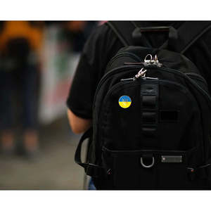 Paquete de 4 pines con la bandera de Ucrania, yo apoyo a Ucrania, pin de solapa ucraniano americano con el escudo de armas, apoyo a Ucrania - Product Image 2