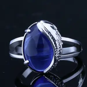 แหวนแซฟไฟร์จำลองแหวนแต่งงานแหวนหมั้นรูปปีกนางฟ้าทำจาก3ct ชุบเงิน925