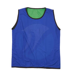 Babero de entrenamiento reversible de alta calidad, peso ligero y ropa de fútbol de etiqueta privada - Product Image 1